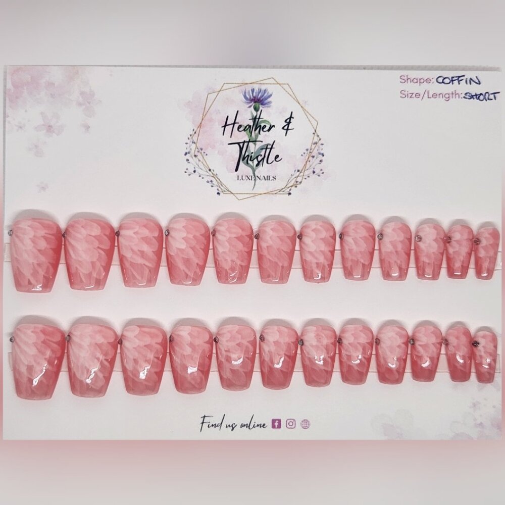 Heather & Thistle Luxe Press-On Nails - Pink Daisies - Short Coffin